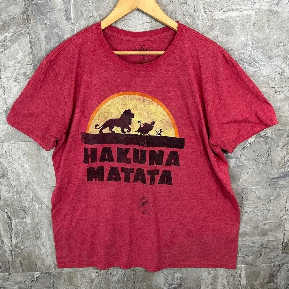 Disney The Lion King Hakuna Matata red cotton t-shirt‎ Men's XL